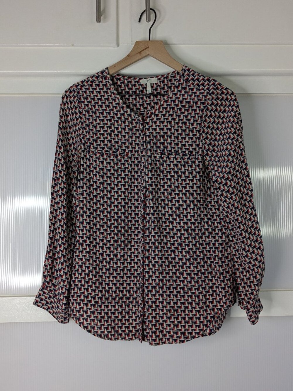 Joie Sailboat Silk Blouse Shirt Long Sleeve Light Weight V Neck Size Small